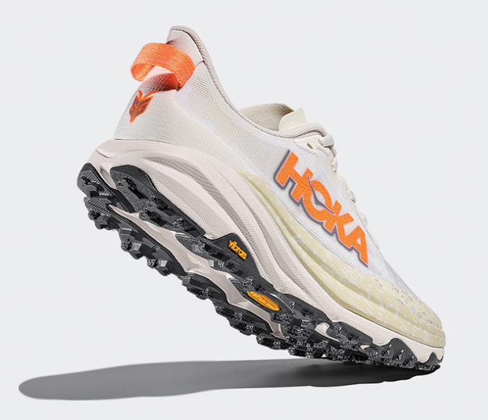 호카 스피드고트 6 측면과 바이브람 아웃솔